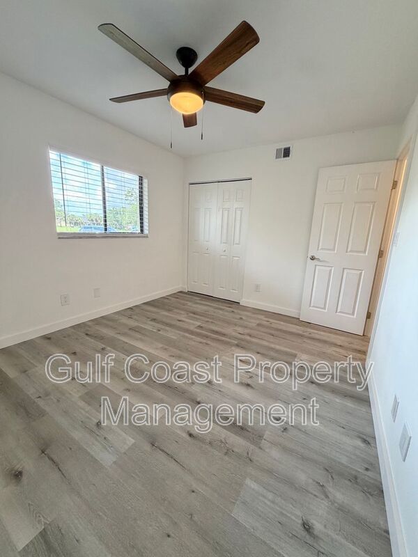 16150 Bay Pointe Blvd Unit 107 property image