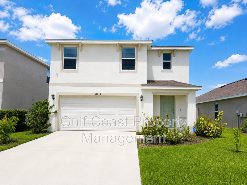 Spacious 5-Bedroom Bella Lago Home with Loft, Fenced Yard & Resort-Style Amenities property image