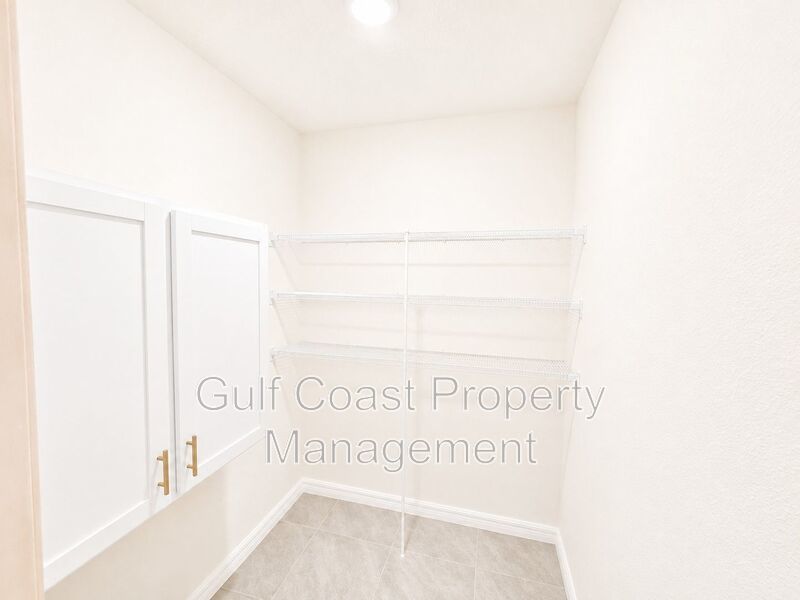 Spacious 5-Bedroom Bella Lago Home with Loft, Fenced Yard & Resort-Style Amenities property image