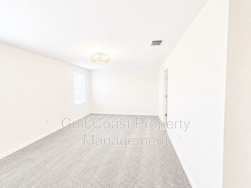 Spacious 5-Bedroom Bella Lago Home with Loft, Fenced Yard & Resort-Style Amenities property image