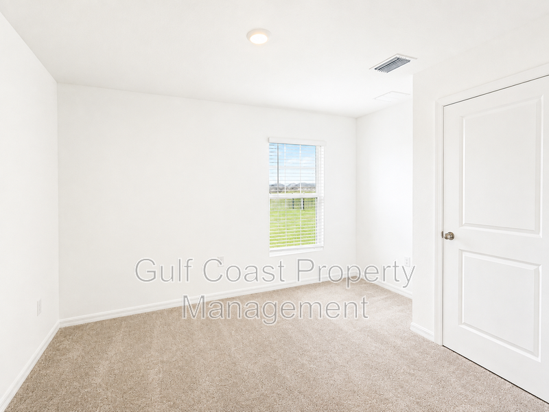 Spacious 5-Bedroom Bella Lago Home with Loft, Fenced Yard & Resort-Style Amenities property image