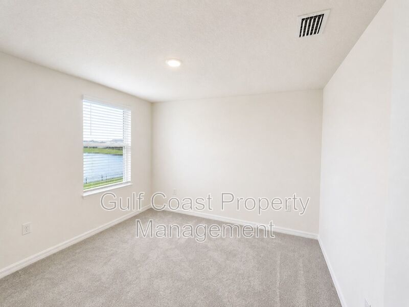 Spacious 5-Bedroom Bella Lago Home with Loft, Fenced Yard & Resort-Style Amenities property image