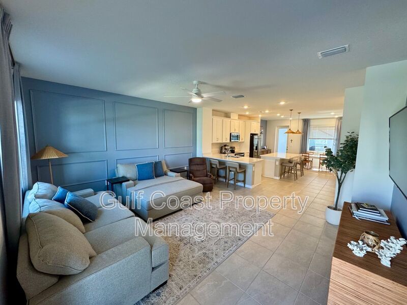 Annual Rental Near UTC, Waterside Place & Gulf Coast Beaches property image