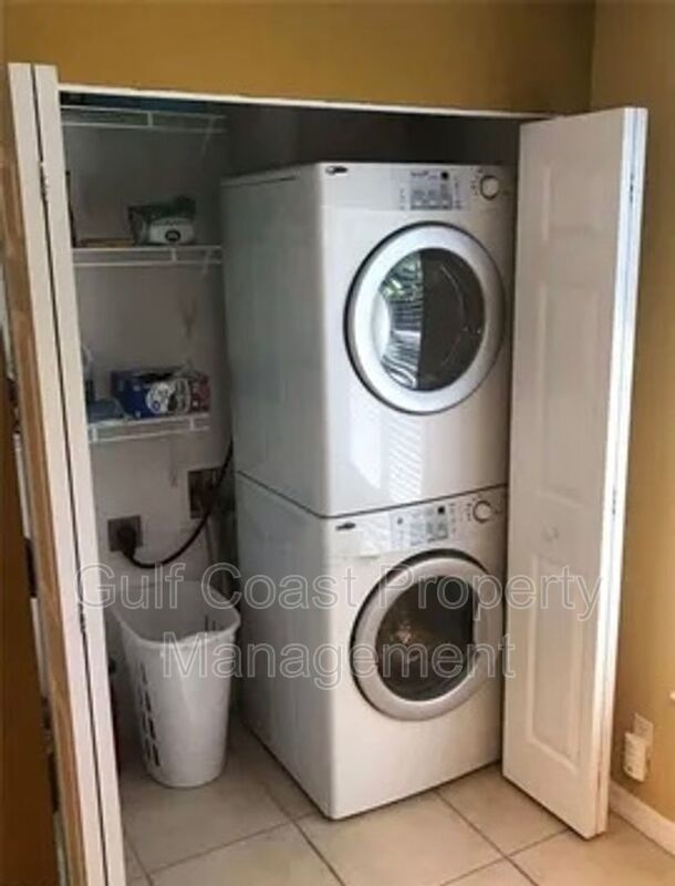11652 PAWLEY AVE property image
