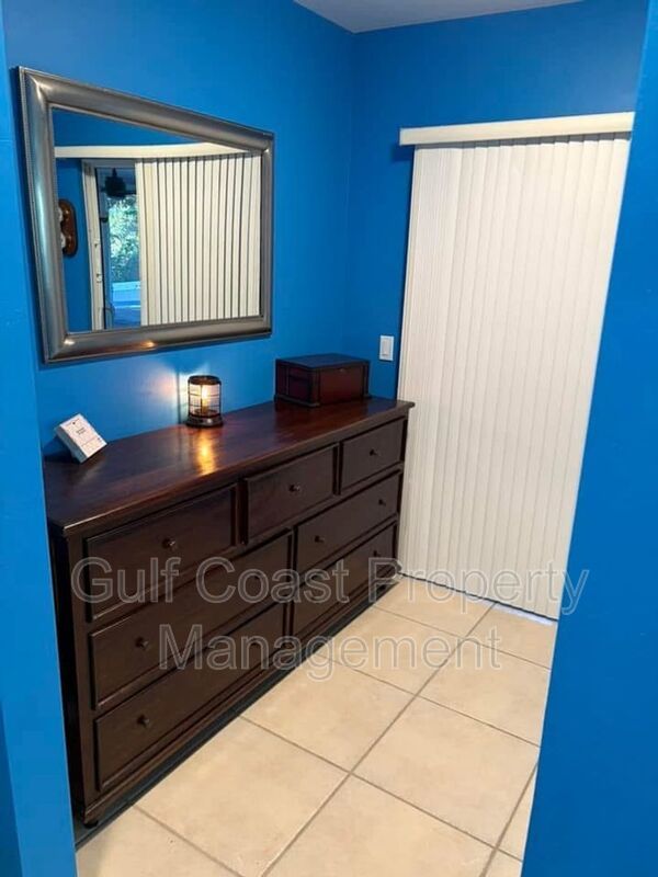 11652 PAWLEY AVE property image