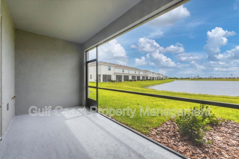 ANNUAL RENTAL – STAR FARMS | 3 BEDROOMS | 2.5 BATHS | LAKE VIEW | $500 MOVE-IN DINING CREDIT! property image
