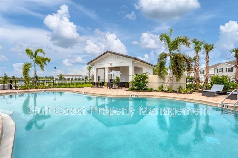ANNUAL RENTAL – STAR FARMS | 3 BEDROOMS | 2.5 BATHS | LAKE VIEW | $500 MOVE-IN DINING CREDIT! property image