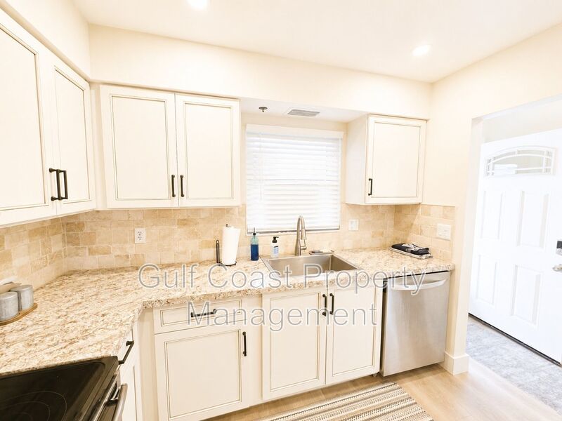 ANNUAL RENTAL – TURNKEY-FURNISHED 55+ FLORIDA RETREAT IN CASCO DORADO! property image