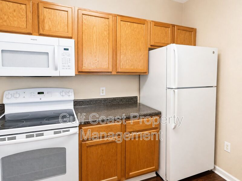 Annual Rental – 1-Bedroom Condo in the Prestigious Gated Community of The Palms of Cortez! property image