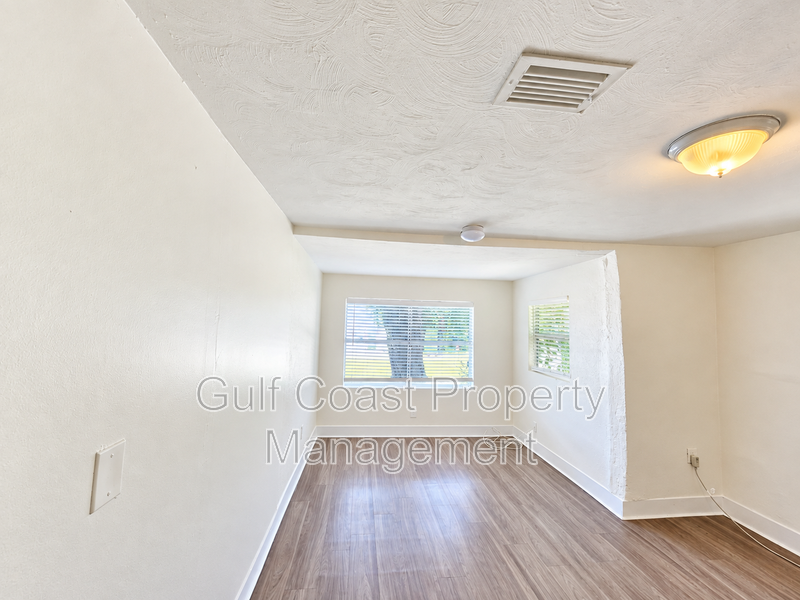 ANNUAL RENTAL – UPDATED 2-BEDROOM HOME WITH WATER & ELECTRIC INCLUDED! property image