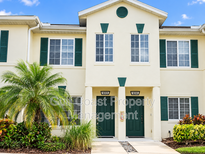 MAINTENANCE-FREE TOWNHOME LIVING IN HERITAGE HARBOUR – WATER INCLUDED property image