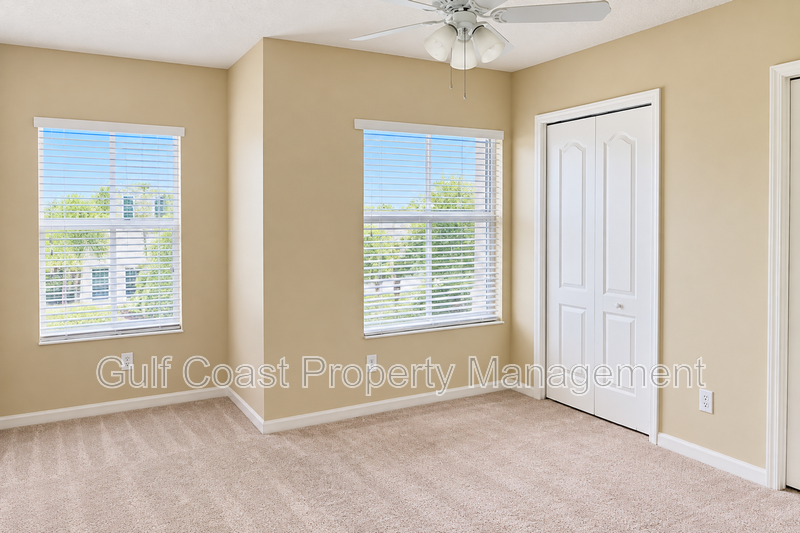 MAINTENANCE-FREE TOWNHOME LIVING IN HERITAGE HARBOUR – WATER INCLUDED property image