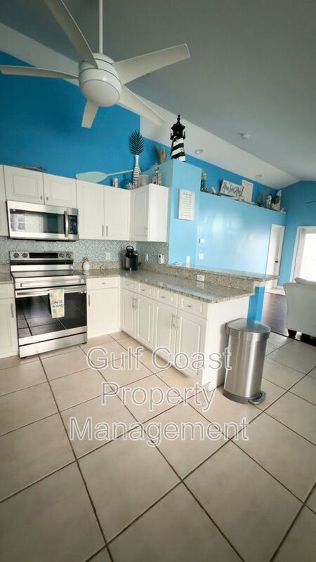 11652 PAWLEY AVE property image