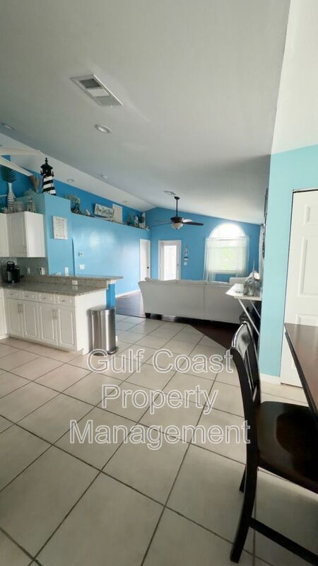 11652 PAWLEY AVE property image