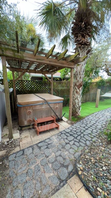 11652 PAWLEY AVE property image