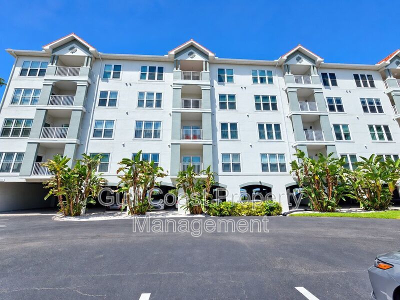 Downtown Bradenton Waterfront Condo 2/2 – Pool, Fitness & Riverwalk Access property image
