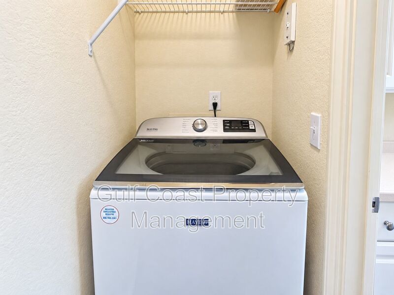 Downtown Bradenton Waterfront Condo 2/2 – Pool, Fitness & Riverwalk Access property image