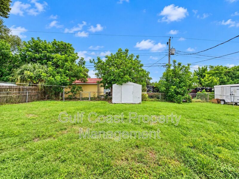 Beautifully Updated Annual Rental with 2 Bed, 2 Bath & Private Fenced Backyard Yard property image
