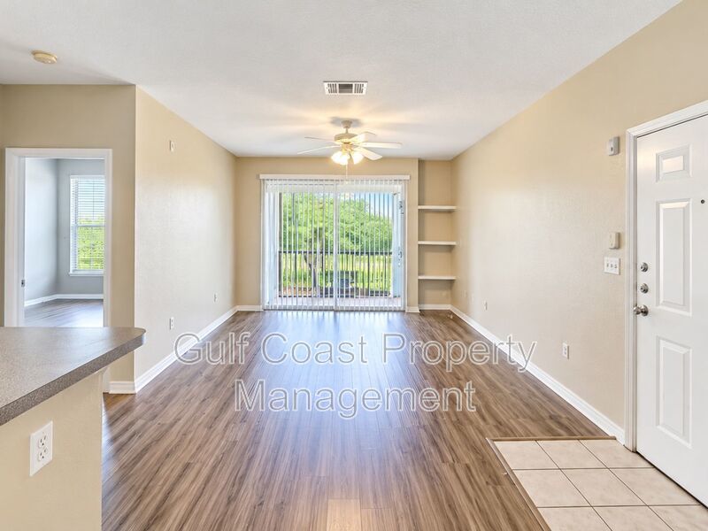 MOVE-IN SPECIAL! ½ OFF YOUR FIRST MONTH’S RENT! 1/1 Gated Allegro Palm – Resort-Style Amenities! property image