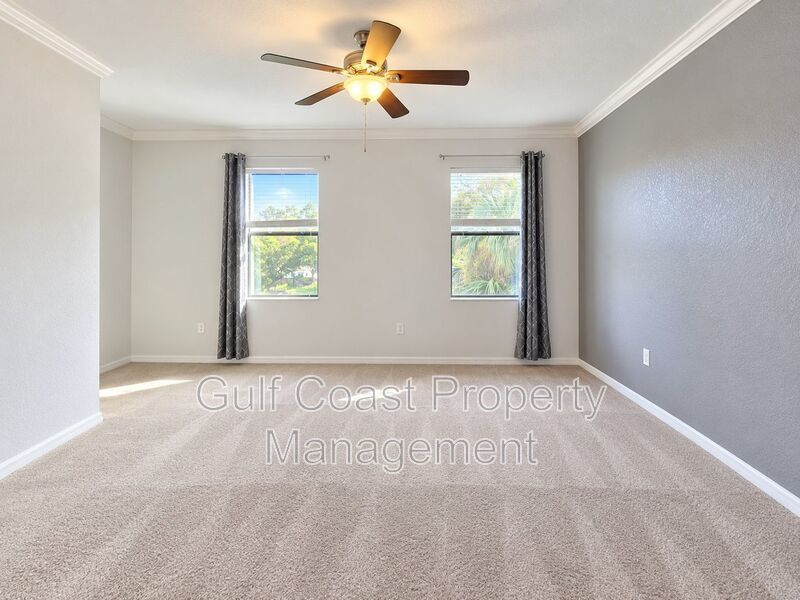 ANNUAL RENTAL – BEAUTIFUL 3 BEDROOM, 2.5 BATH END-UNIT TOWNHOME IN HERITAGE HARBOUR – 2-CAR GARAGE & PRIVATE CUL-DE-SAC LOCATION! property image