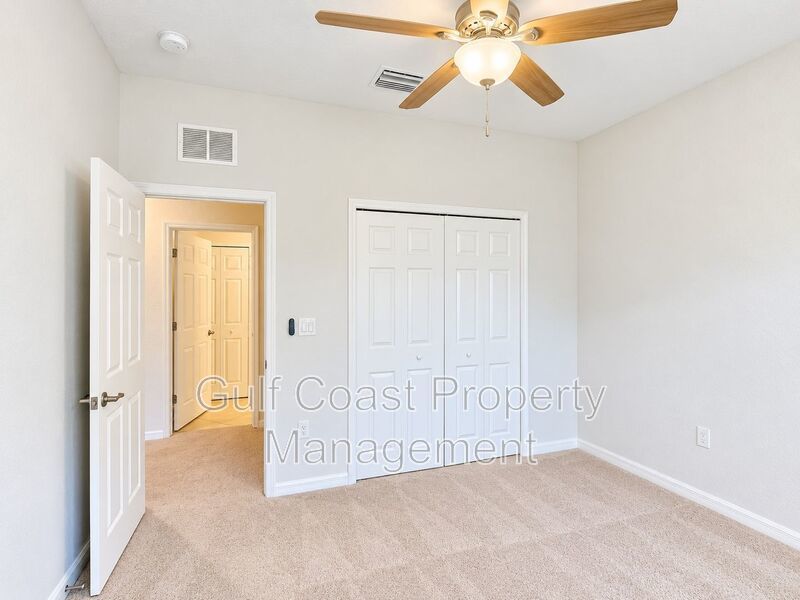 ANNUAL RENTAL – BEAUTIFUL 3 BEDROOM, 2.5 BATH END-UNIT TOWNHOME IN HERITAGE HARBOUR – 2-CAR GARAGE & PRIVATE CUL-DE-SAC LOCATION! property image