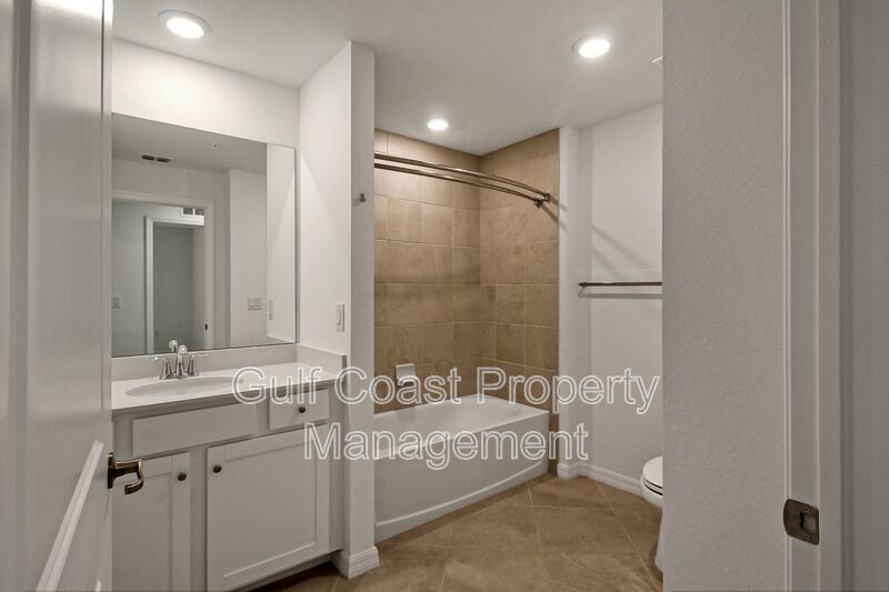 Modern Luxury Meets Unbeatable UTC Location! property image