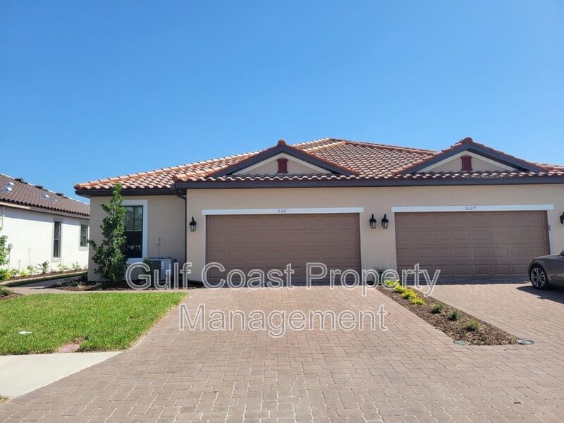 Annual 2 Bedroom, 2.5 bath With a Den Rental Located in the Gated Community of Esplanade Artisan Lakes property image