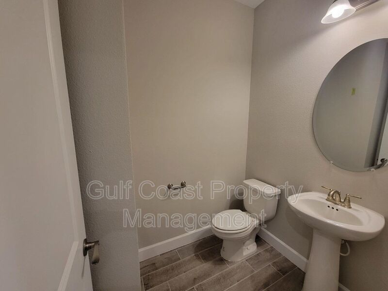 Annual 2 Bedroom, 2.5 bath With a Den Rental Located in the Gated Community of Esplanade Artisan Lakes property image