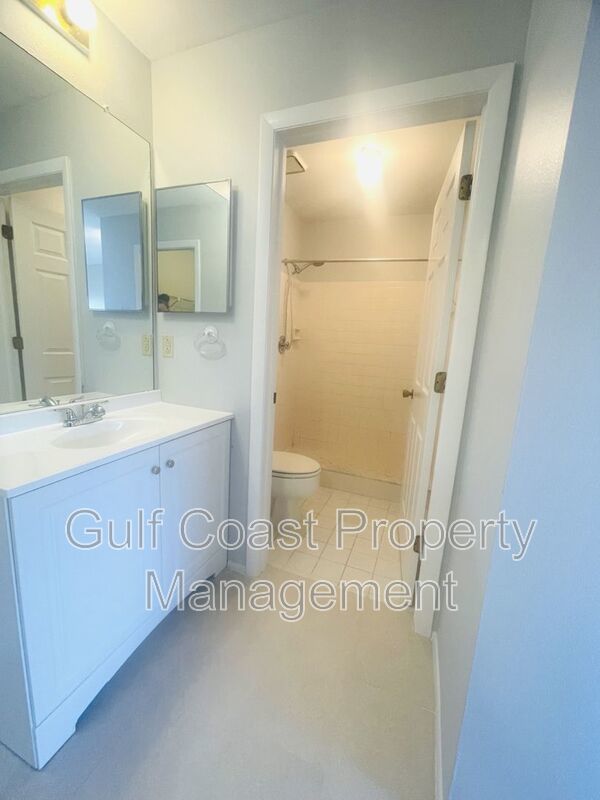 Light and Bright Condo - Island Park property image