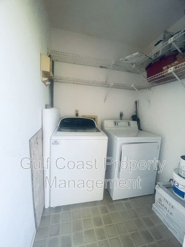 Light and Bright Condo - Island Park property image