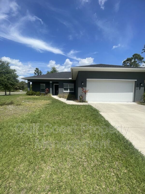 Single Family Home on Large Corner Lot property image