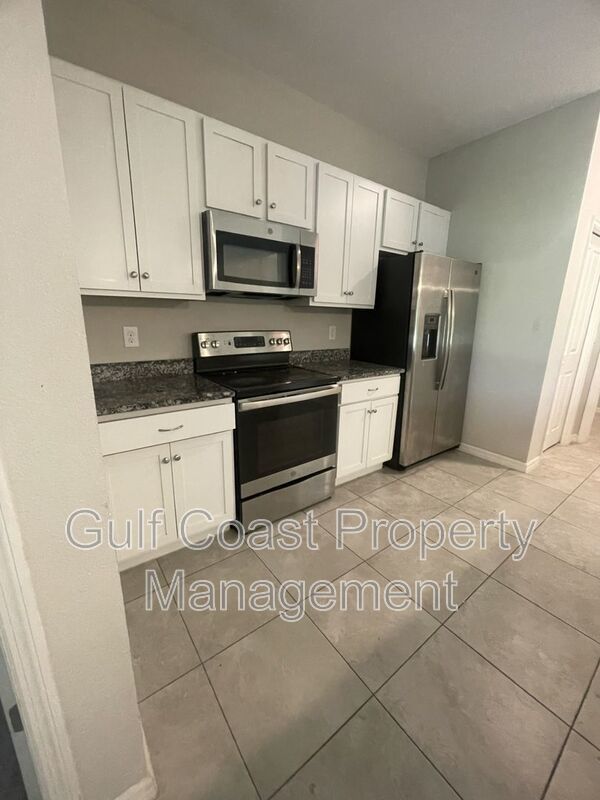 Single Family Home on Large Corner Lot property image