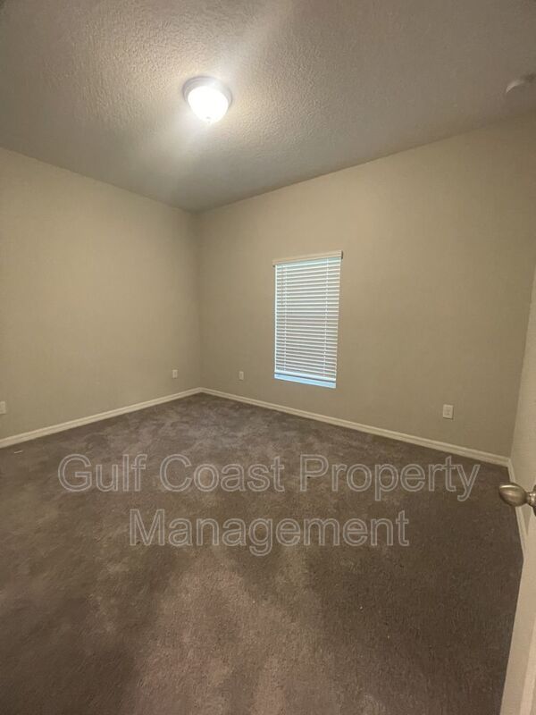 Single Family Home on Large Corner Lot property image