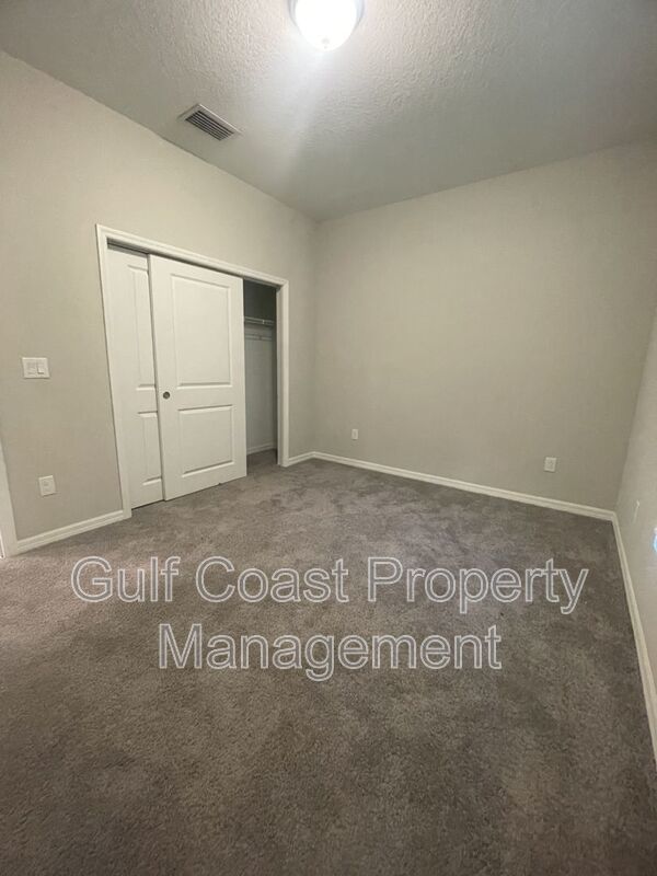 Single Family Home on Large Corner Lot property image