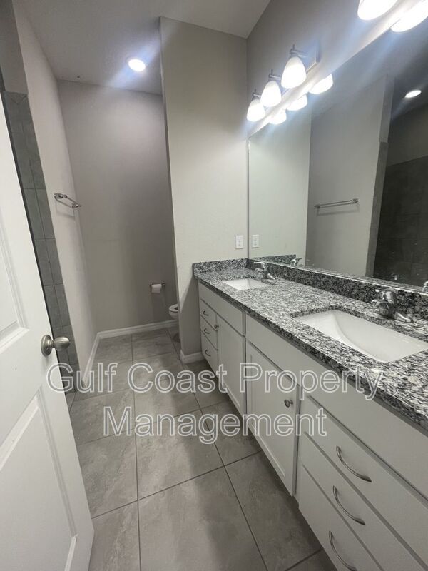 Single Family Home on Large Corner Lot property image