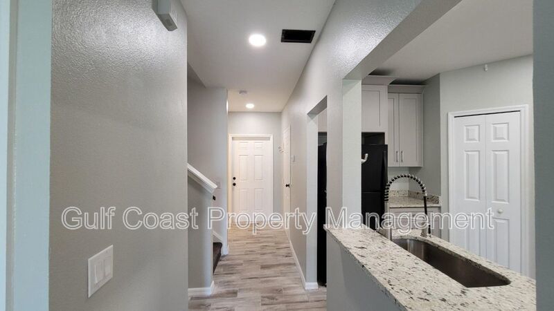 Annual Updated Townhome, with Two bedrooms, 2.5 Bath and a one Car Garage in Greenbrook property image
