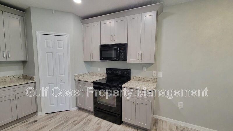 Annual Updated Townhome, with Two bedrooms, 2.5 Bath and a one Car Garage in Greenbrook property image