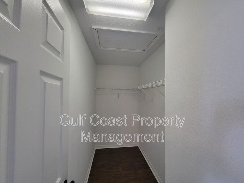 Annual Updated Townhome, with Two bedrooms, 2.5 Bath and a one Car Garage in Greenbrook property image