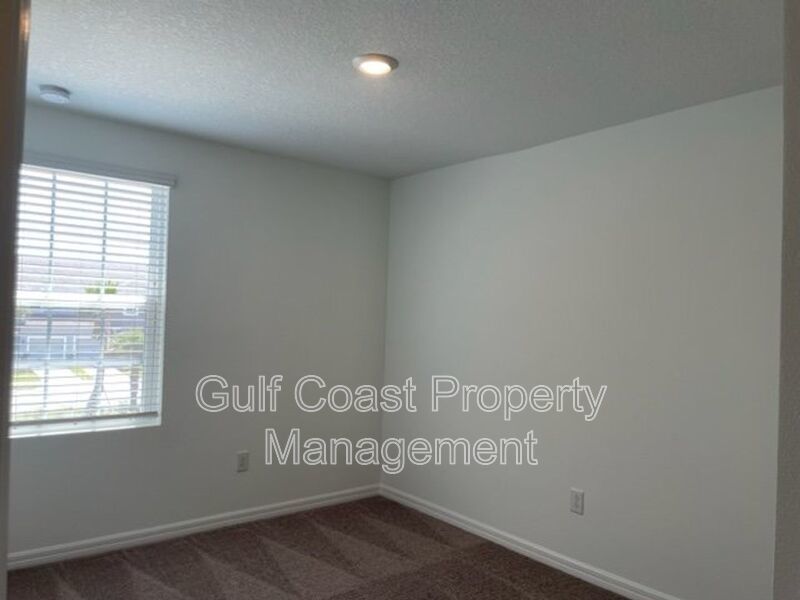 3 Bedroom Town Home Excellent Location! property image