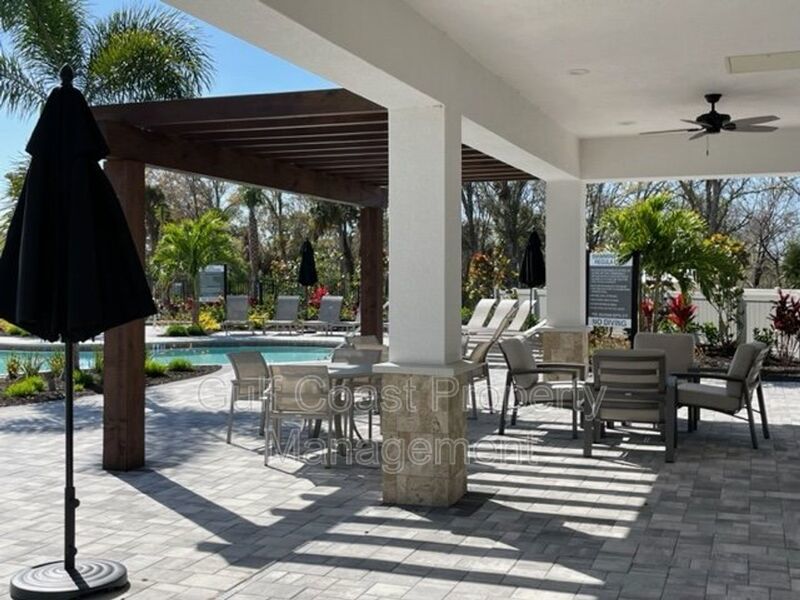 3 Bedroom Town Home Excellent Location! property image