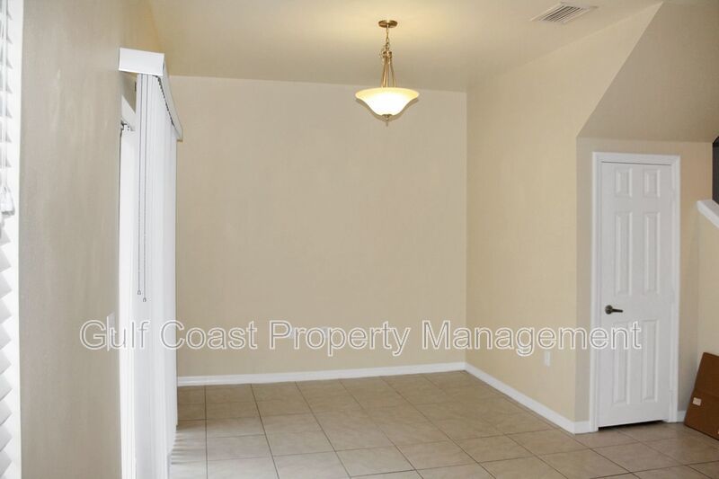 Annual Three Bedroom Rental with 3 bedrooms, 2.5 Baths and a One Car Garage, Located in Carolina Landings property image