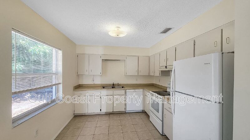 Annual Two Bedroom, Two Bath Duplex Located on a Quiet Street in West Bradenton property image
