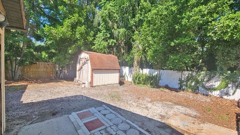 Annual Two Bedroom, Two Bath Duplex Located on a Quiet Street in West Bradenton property image