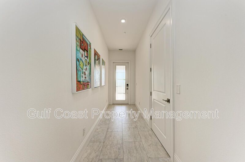 Annual Unfurnished Three-Bedroom, 2.5-Bath Townhome Located in the Hidden Creek Community of Lakewood Ranch property image