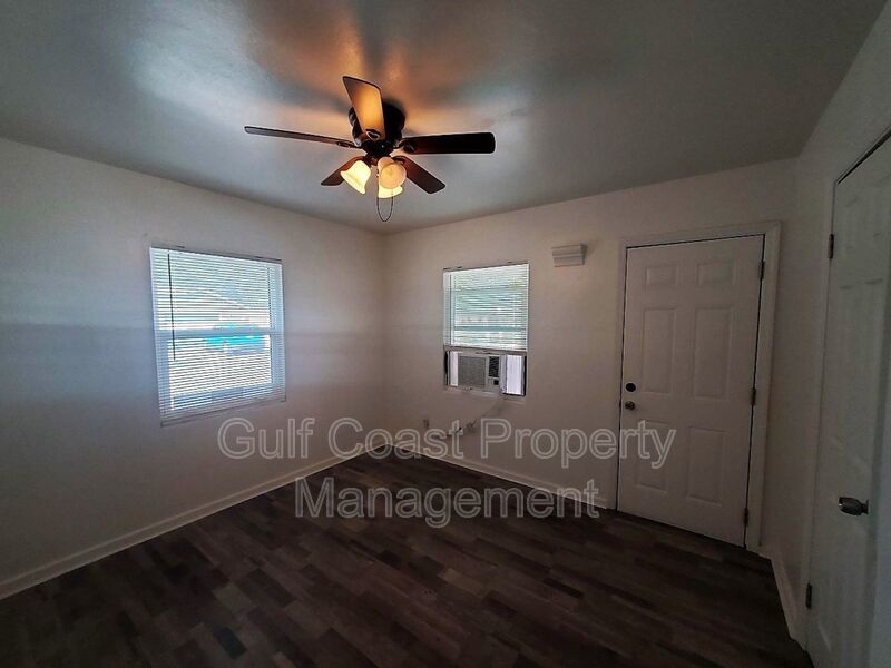 Annual Updated One Bedroom, One Bath Duplex Located in The Village of the Art property image