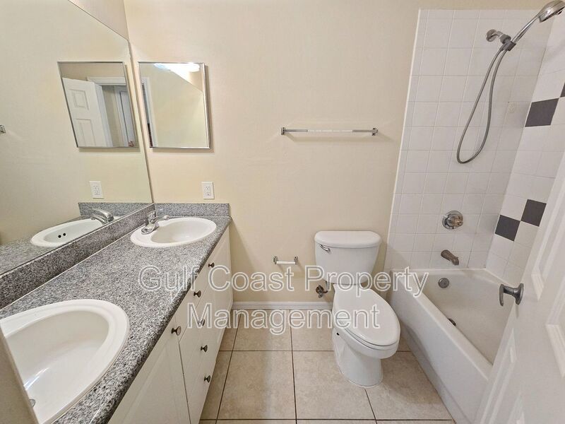 Annual Three Bedroom Rental with 3 bedrooms, 2.5 Baths and a One Car Garage, Located in Carolina Landings property image