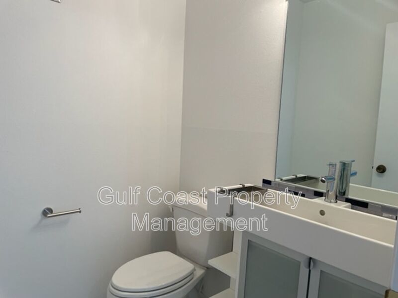 3/2.5 Townhouse in Nokomis property image