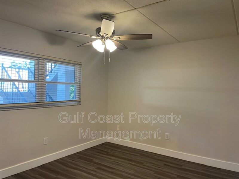 2/2 Condo Located on the Historic Venice Island property image