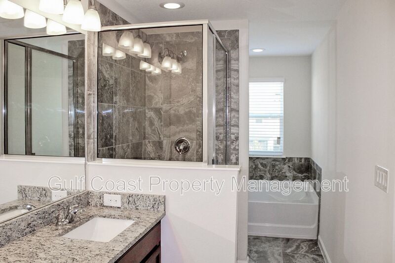 Annual Three Bedroom, Two Bath with a Two Car Garage, Town Home Located in Harmony Lakewood Ranch property image