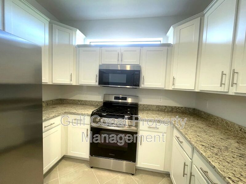 New Construction 2 Bedroom PLUS a Home Office Available in Lorraine Lakes property image